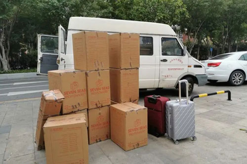 蒋湖农场行李托运公司